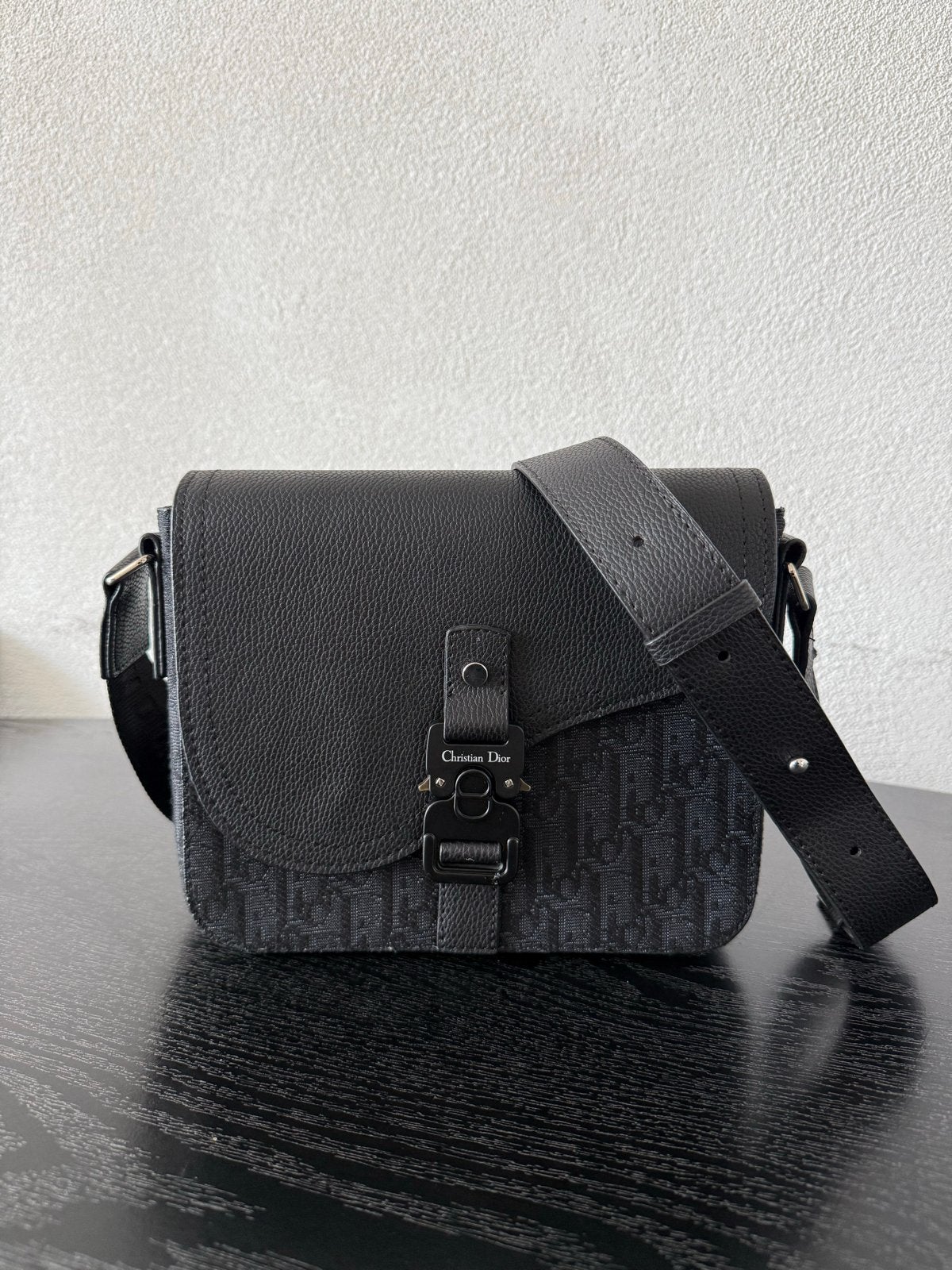 Dior tas heren, Sieraden, Tassen en Uiterlijk, Tassen | Schoudertassen, Ophalen of Verzenden, Nieuw, Zwart