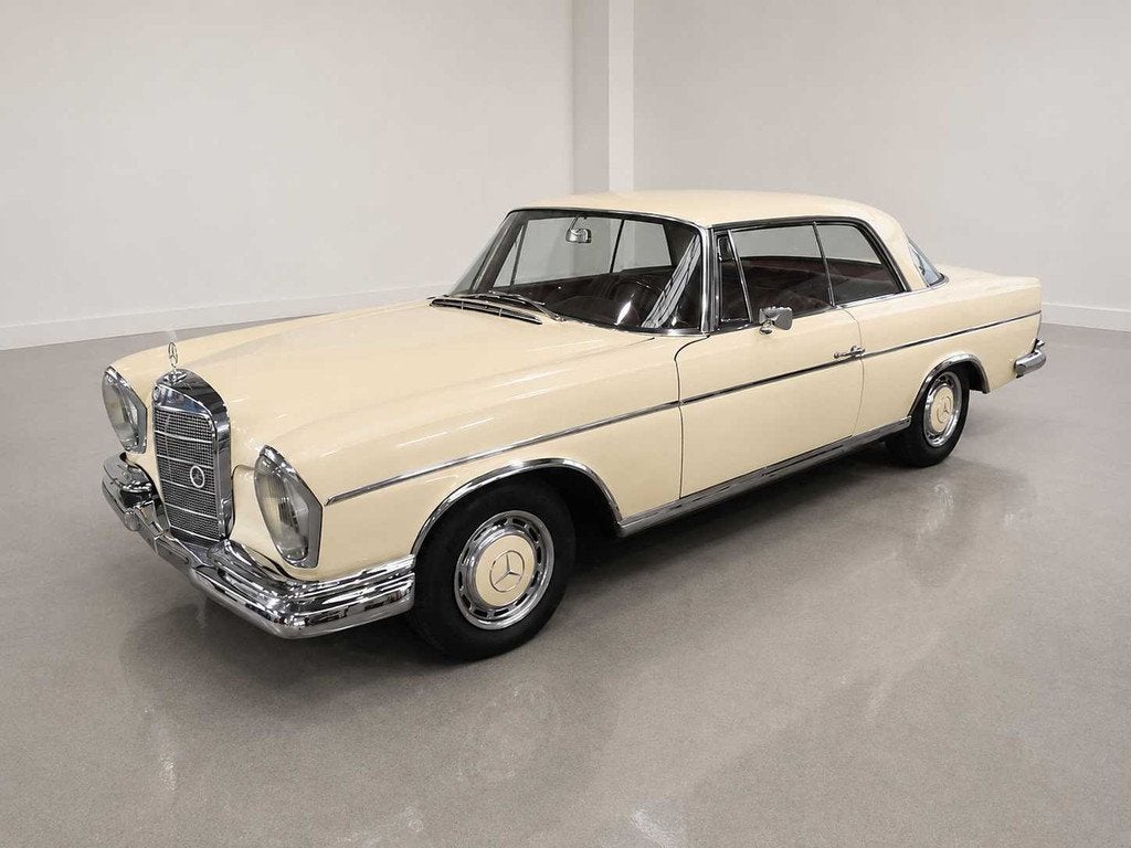 1967 Mercedes-Benz 300 SE Coupe | German Luxury Coupe, Auto's, Oldtimers, Overige carrosserieën, Mercedes-Benz, Bedrijf, Te koop