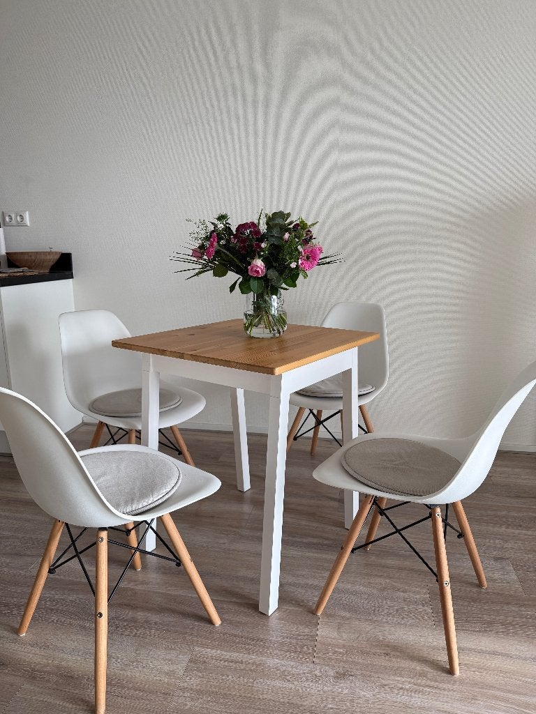 Dining Table with 4 Chairs – Wooden Top, White Frame, Huis en Inrichting, Ophalen, 50 tot 100 cm, Vierkant, Zo goed als nieuw