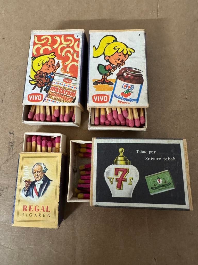 4 oude doosjes lucifers, Verzamelen, Ophalen of Verzenden, Zo goed als nieuw, Luciferdoosjes of -merken