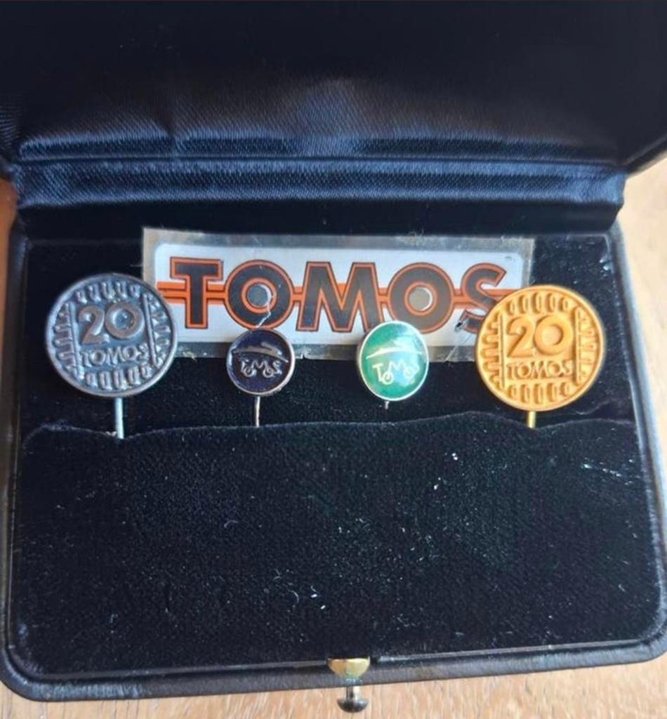 Tomos oldtimer 2l 3l 4l sprint dealer pins, Ophalen of Verzenden, Transport