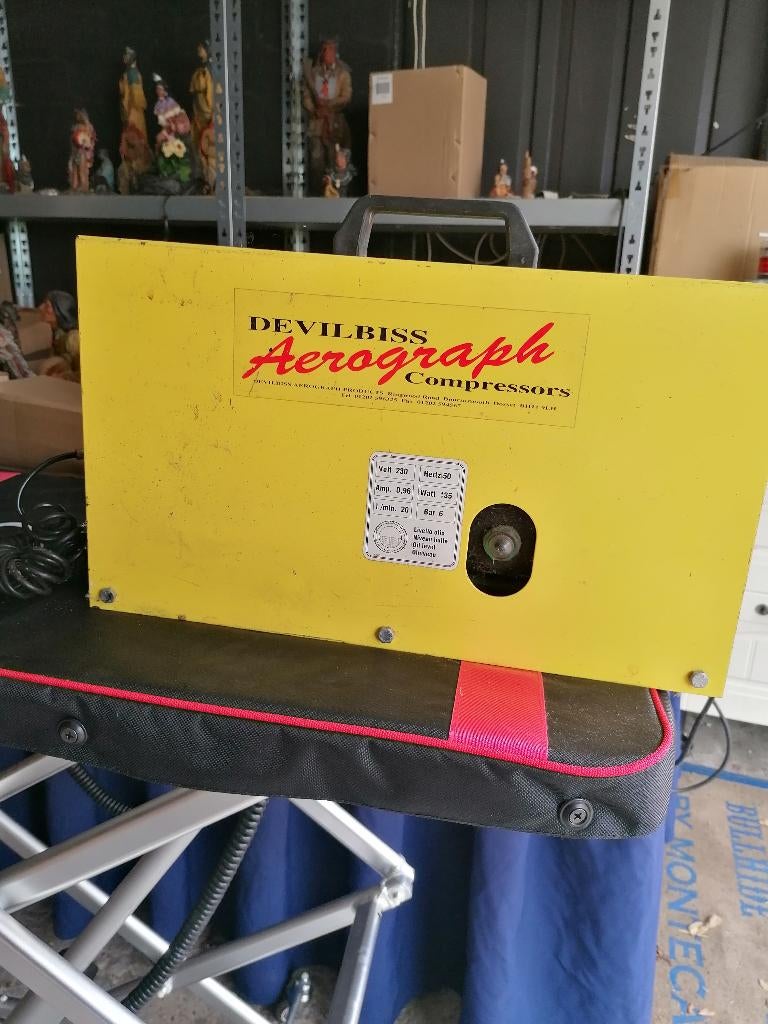Airbrush compressor  de VILBUSS Silair15 met automa afslag, Hobby en Vrije tijd, Ophalen, Gebruikt, Airbrush en Toebehoren