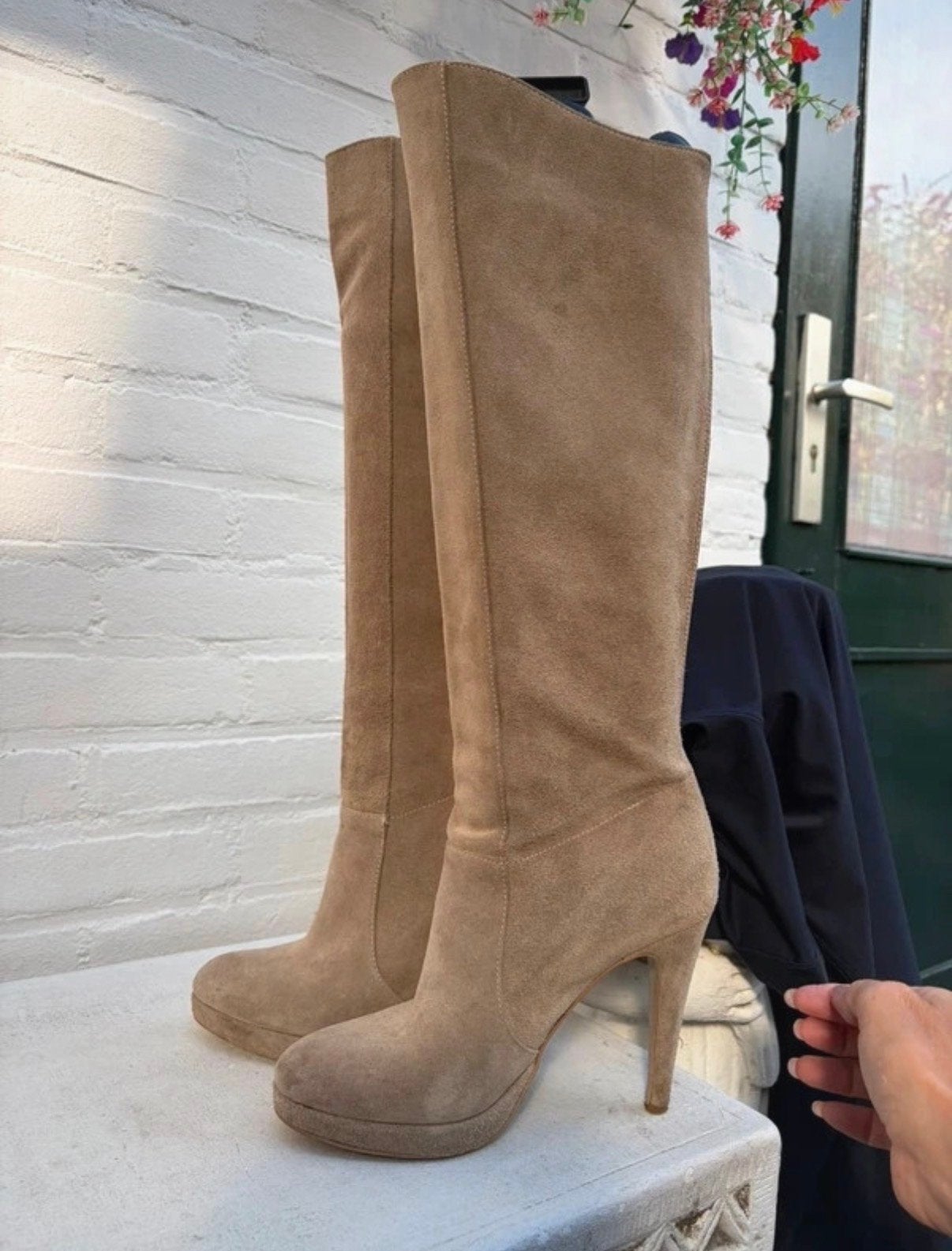 Italiaanse Hoge Suède Laarzen - Beige - Maat 38, Hoge laarzen, Beige, Ophalen of Verzenden, Gedragen