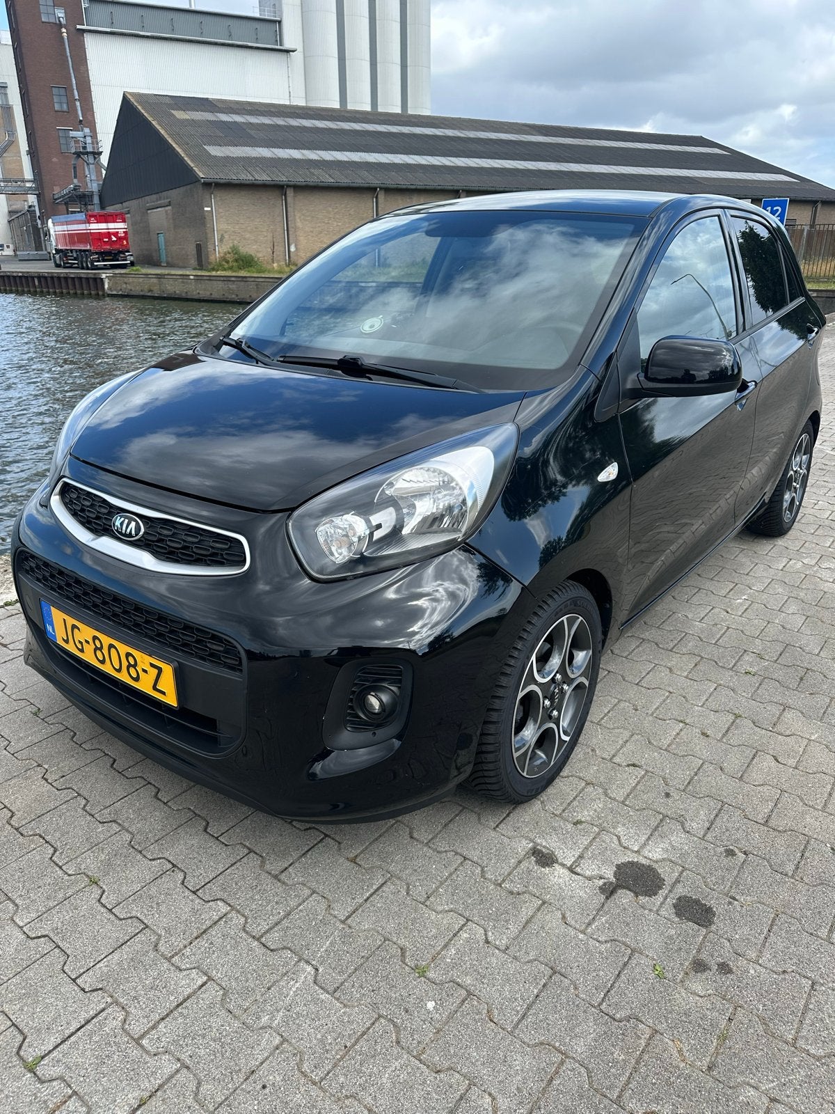 Kia Picanto 1.0 Cvvt 5-DRS 2016 Zwart, 4 stoelen, Zwart, Origineel Nederlands, 24 km/l