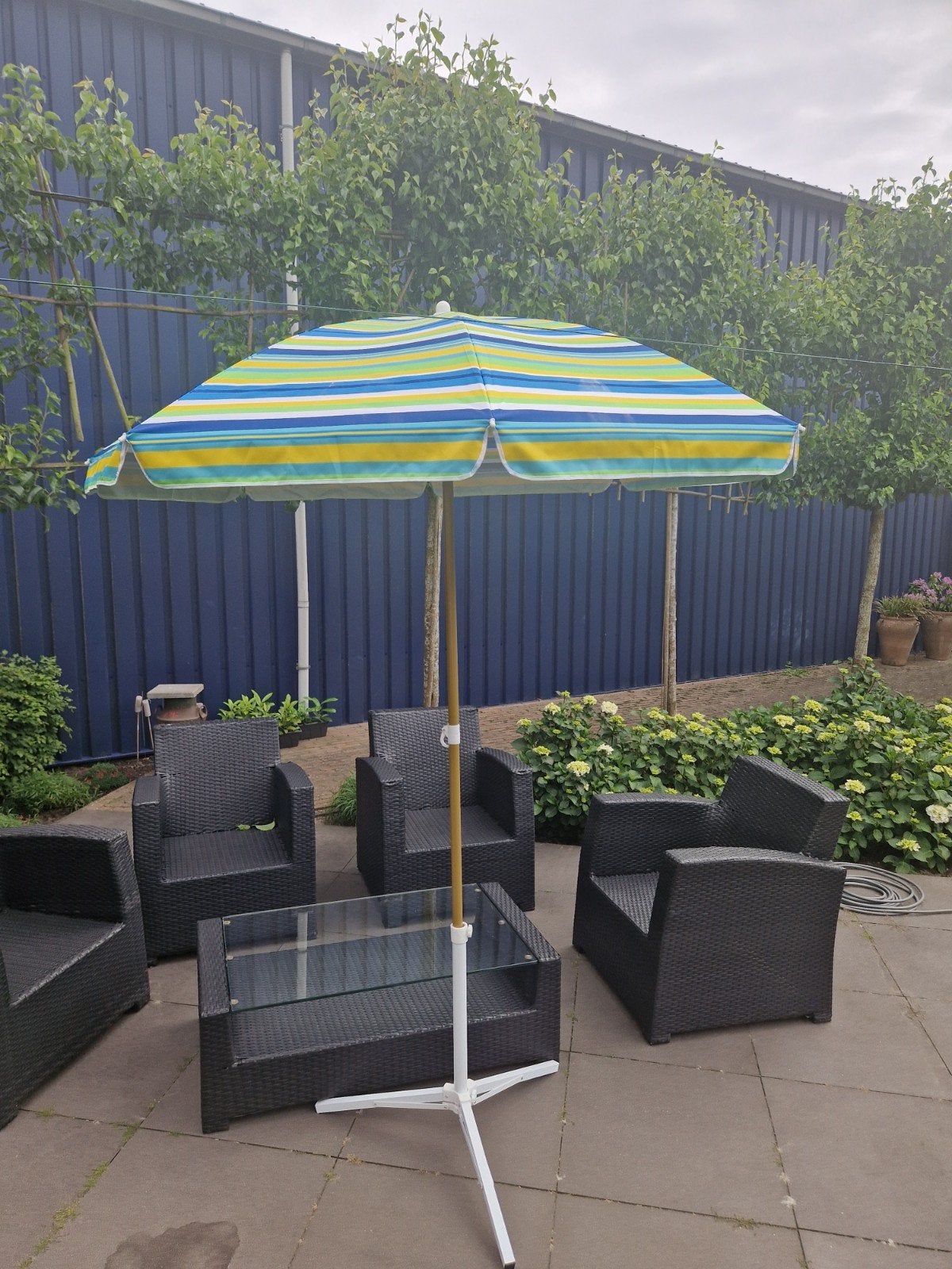 Kleurrijke Stokparasol - Ideaal voor Tuin of Terras, Tuin en Terras, Parasols, Ophalen, Gebruikt, 2 tot 3 meter, Stokparasol