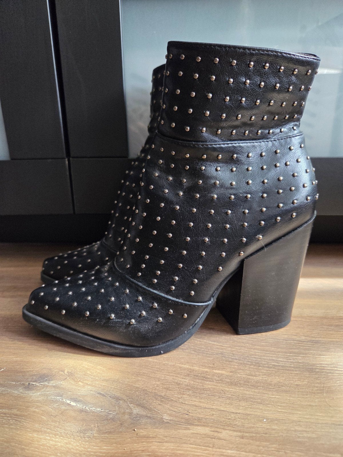 Hakken met studs Guts&Gusto, Kleding | Dames, Ophalen, Guts & Gusto, Zwart, Lage of Enkellaarzen