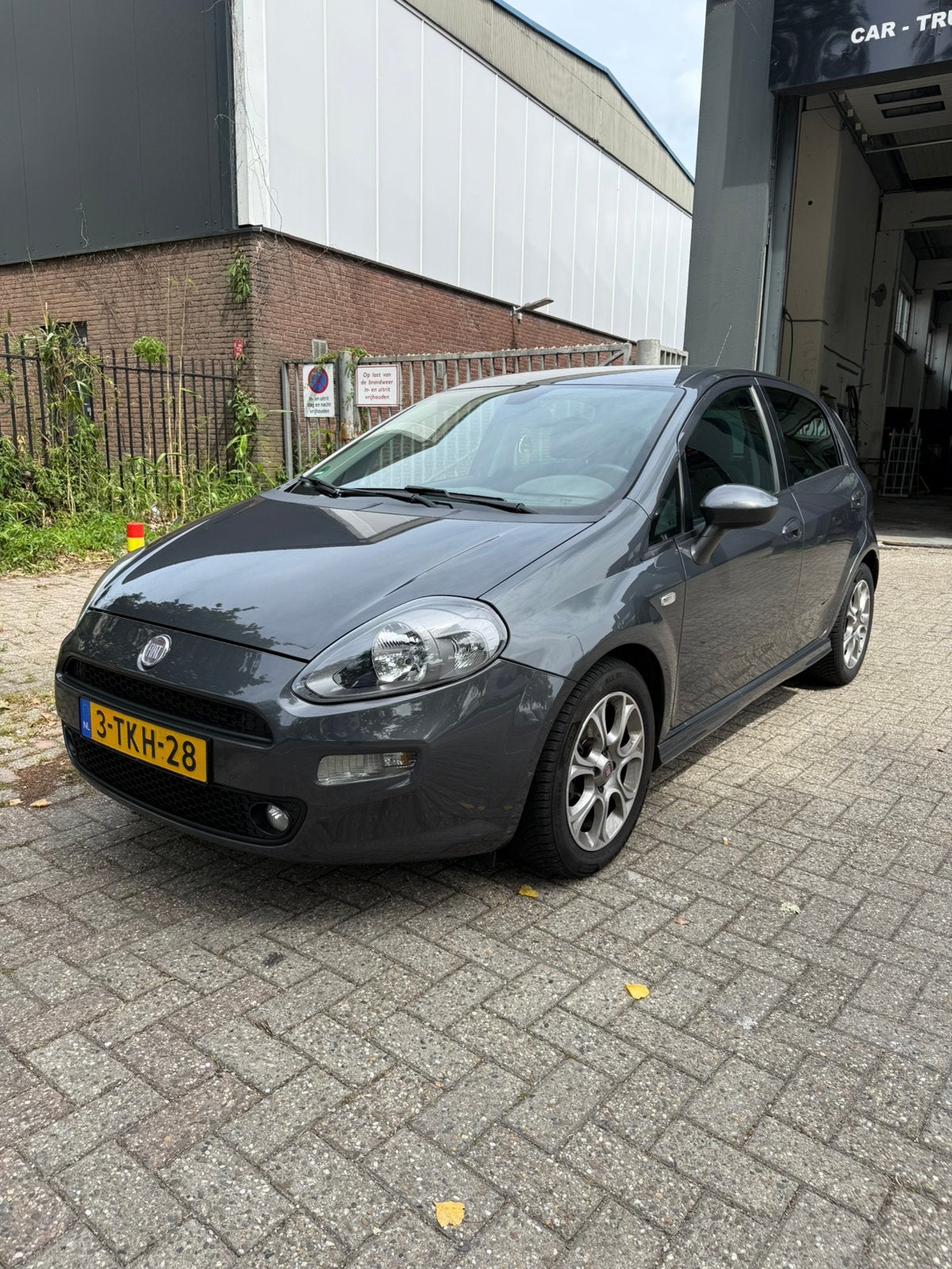 Fiat Punto Evo 1.3 Multijet 59KW 5DR 2014 Grijs NAP, Voorwielaandrijving, Zwart, 4 cilinders, 400 kg
