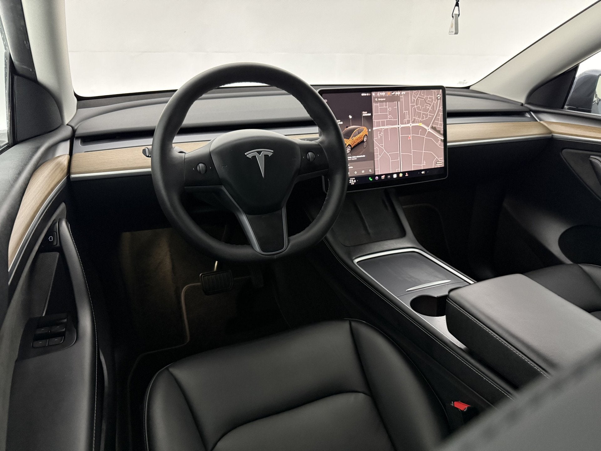 Foto 16 van Tesla Model Y Long Range AWD 75 kWh | Snelladen | SOH 90% |