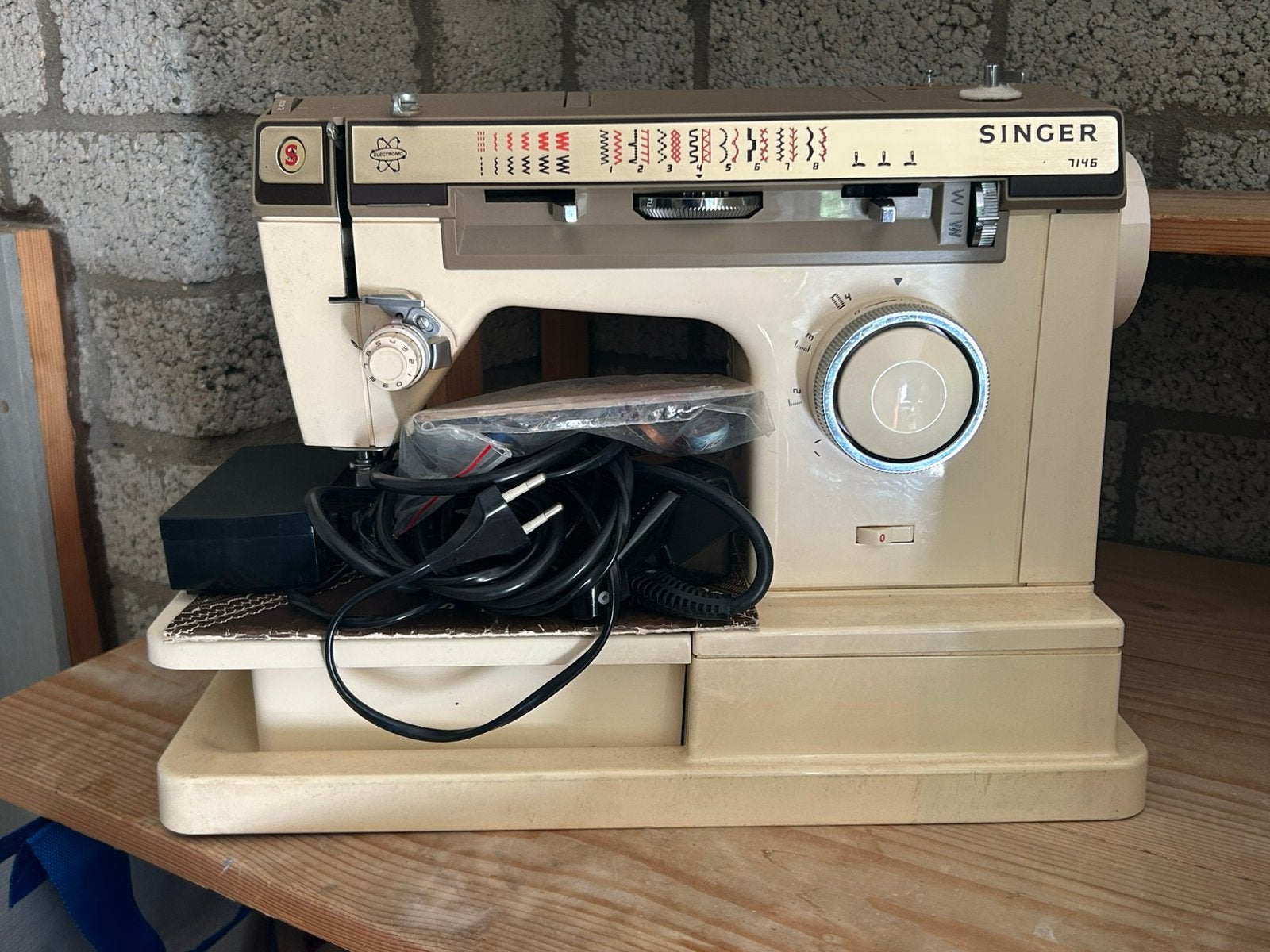 Singernaaimachine, Ophalen, Gebruikt, Naaimachine, Overige merken