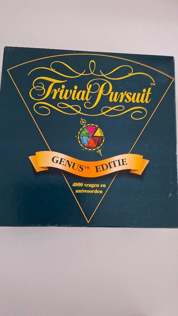 Bordspel Triviant Pursuit ( Genus Editie) 4800 kennisvragen, Ophalen of Verzenden, Zo goed als nieuw