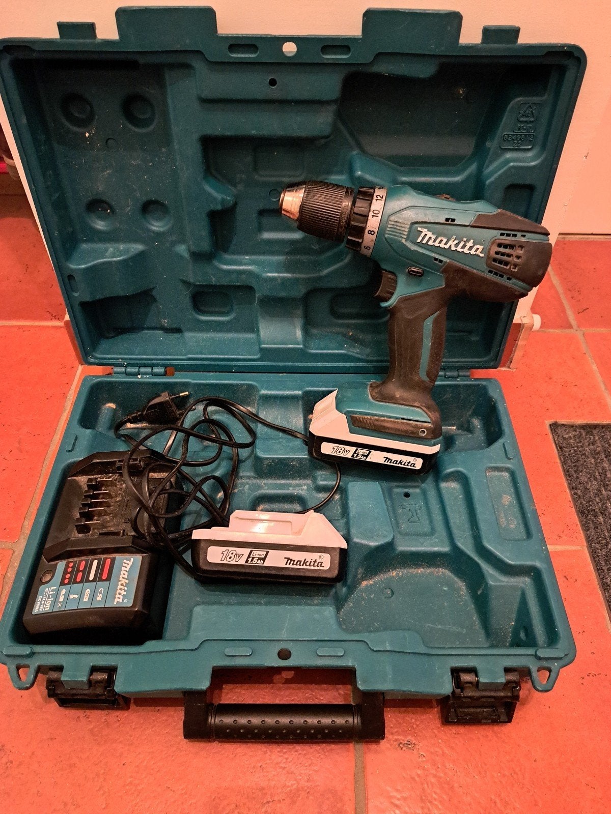 Makita accuboormachine, Ophalen of Verzenden, Zo goed als nieuw, Boor- en Schroefmachine