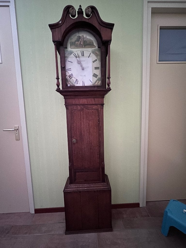 Staand Schots horloge, Ophalen