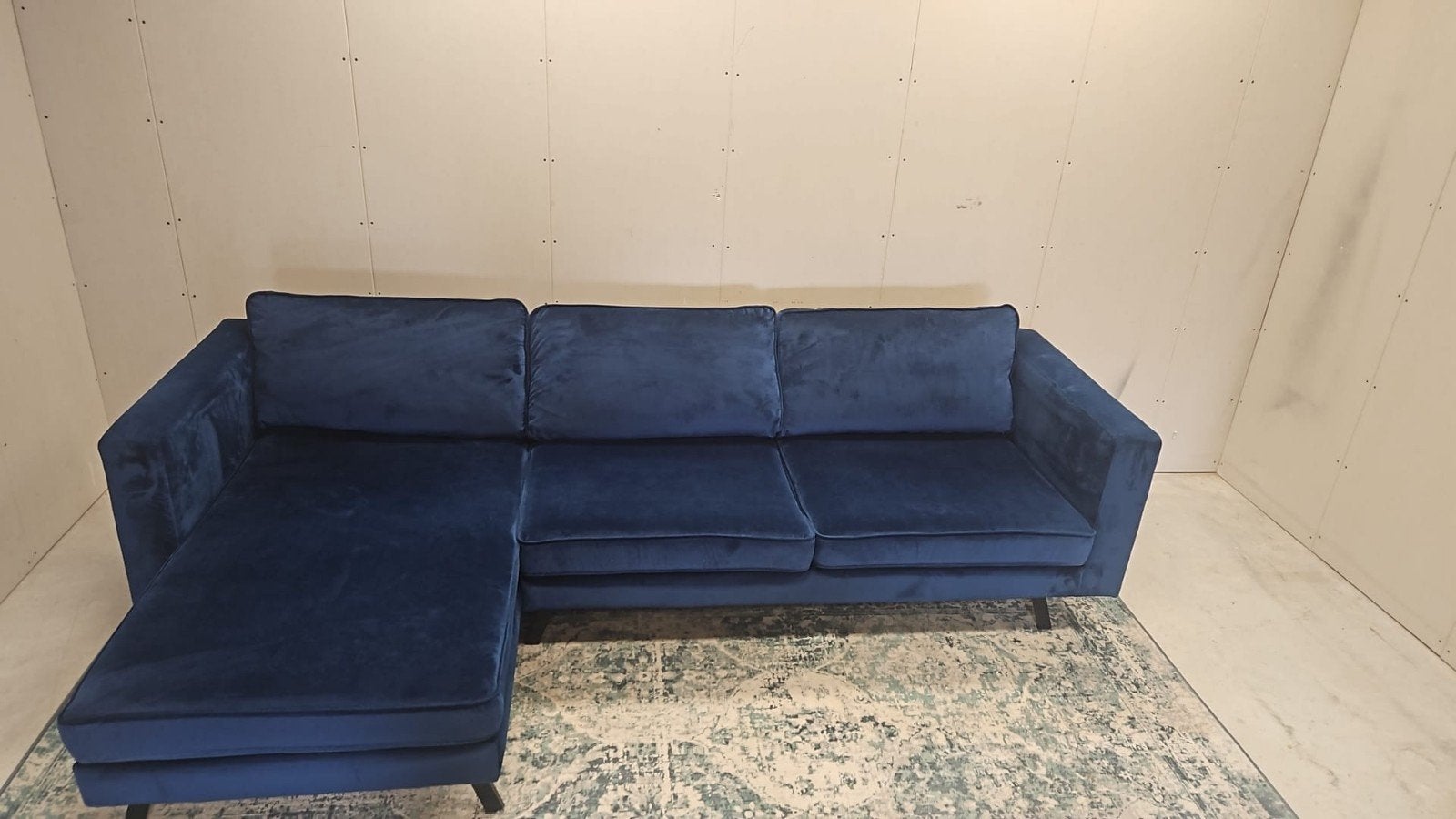 Woood hoekbank, velours blauw in ZGAN staat, bezorg mogelijk, Ophalen, 125 cm of meer, 125 cm of meer, Zo goed als nieuw