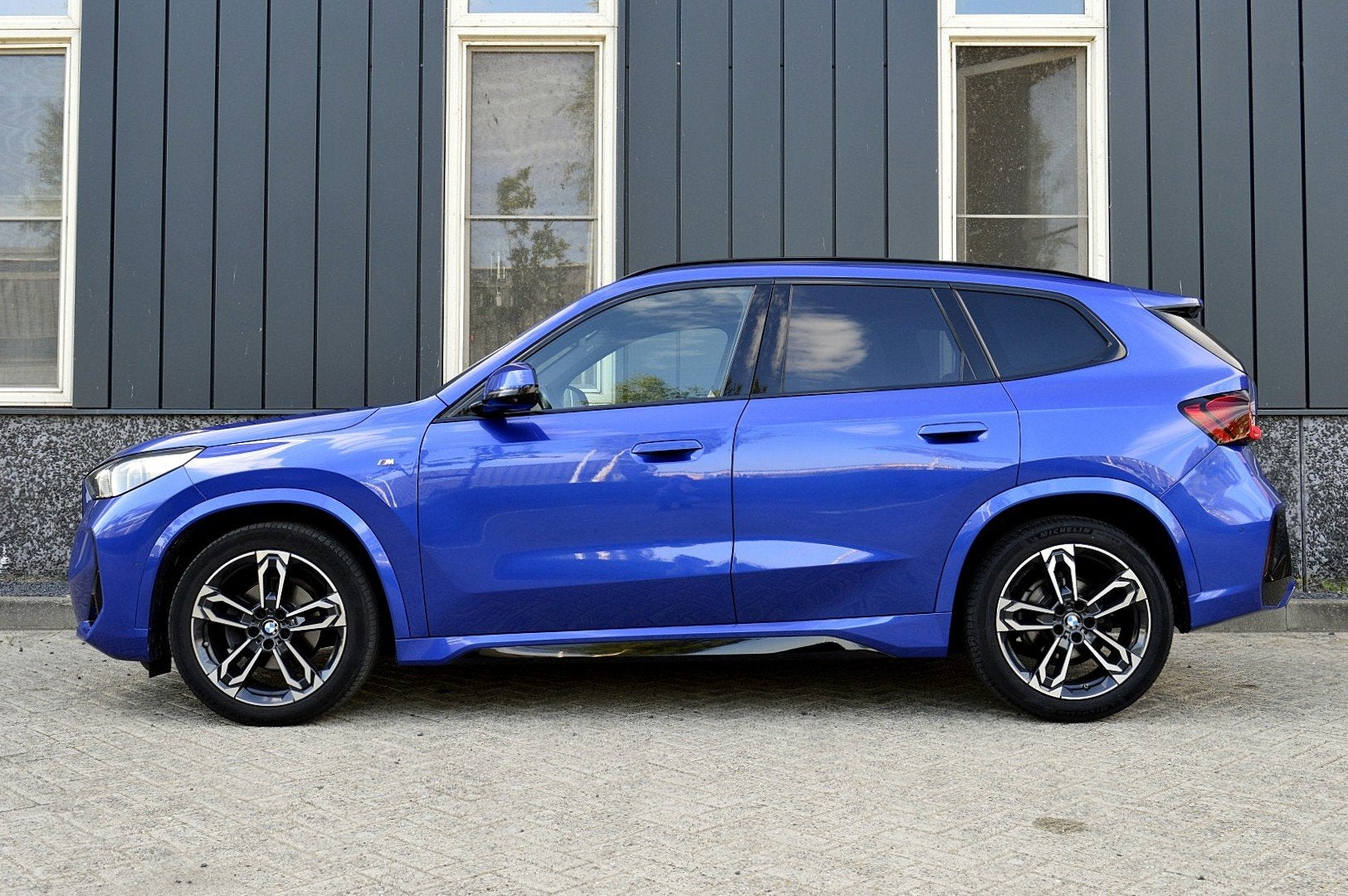 BMW X1 sDrive18i M.sport Rijklaarprijs-Garantie Panorama dak, Auto's, 136 pk, Gebruikt, Blauw, Bedrijf