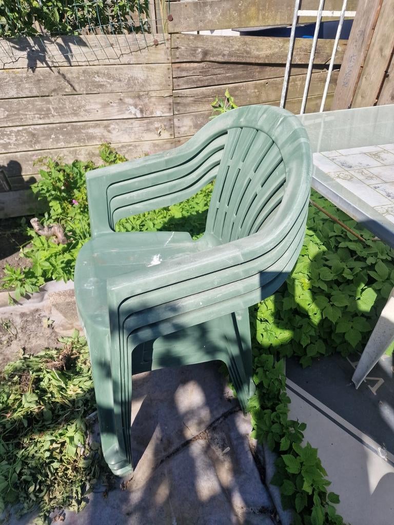 Stapelbare groene tuinstoelen (set van 4), Ophalen of Verzenden, Gebruikt, Kunststof, Stapelbaar