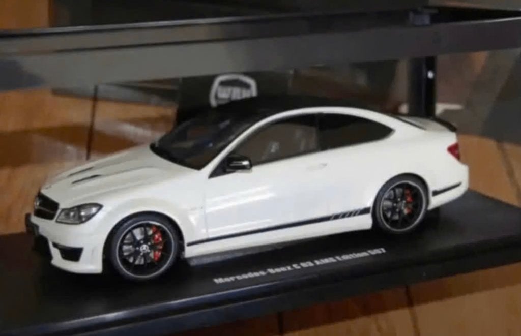 1:18 MERCEDES C63 COUPE EDITION 507 wit GT spirit GT899 WRH, Hobby en Vrije tijd, Verzenden, Zo goed als nieuw, Auto, Overige merken