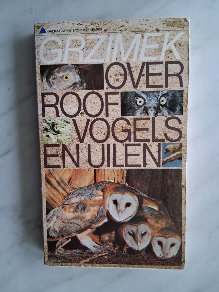 GRZIMEK OVER ROOFVOGELS EN UILEN, Gelezen, Ophalen of Verzenden, Grzimek, Vogels