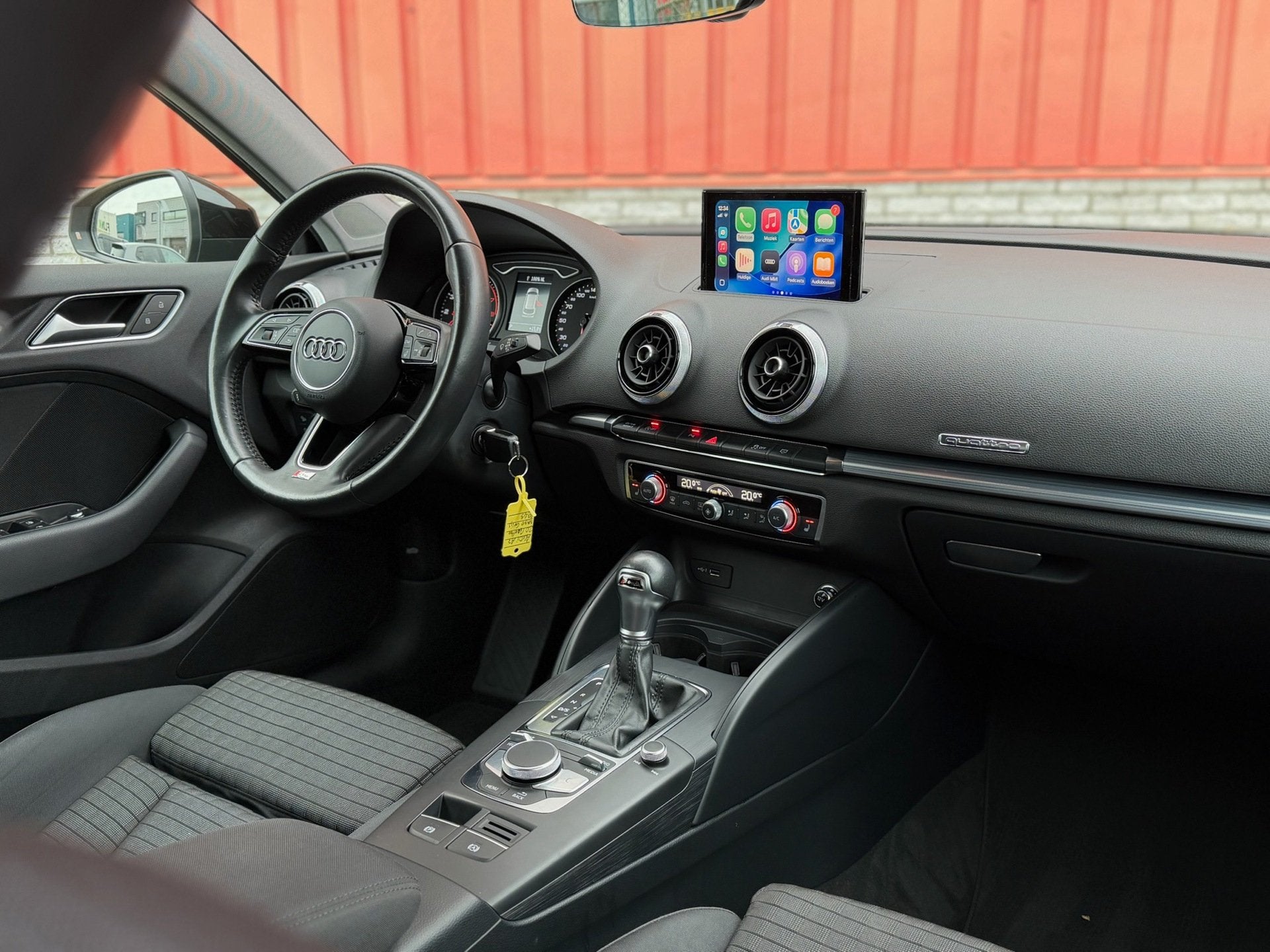 Audi A3 Sportback 40 TFSI quattro S-Line Carplay ACC Lane 19, Automaat, Dealer onderhouden, Gebruikt, 1984 cc