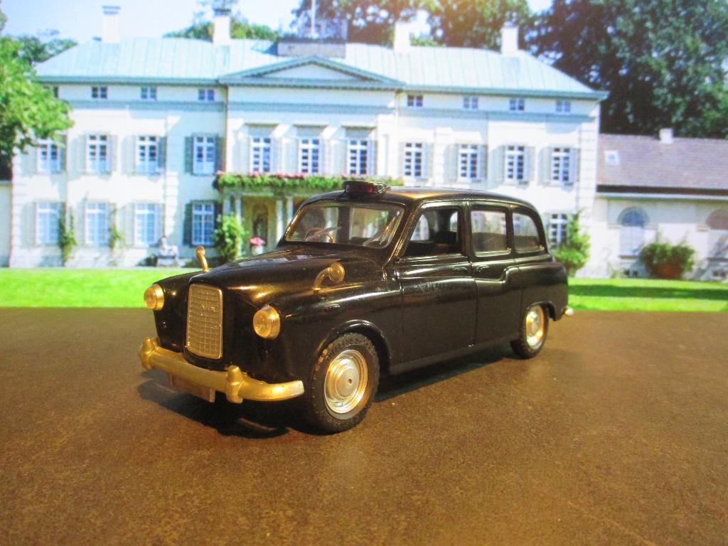 1/25 Austin FX4 - Polistil London Taxi, Ophalen of Verzenden, Gebruikt, Overige merken
