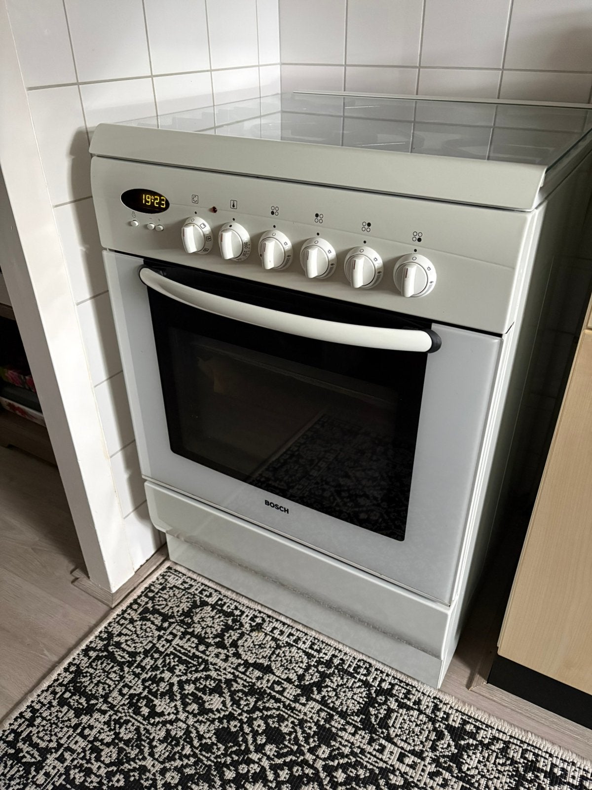 Bosch gasfornuis met oven - 4 pits - nette staat, Ophalen, 4 kookzones, Zo goed als nieuw, Gas