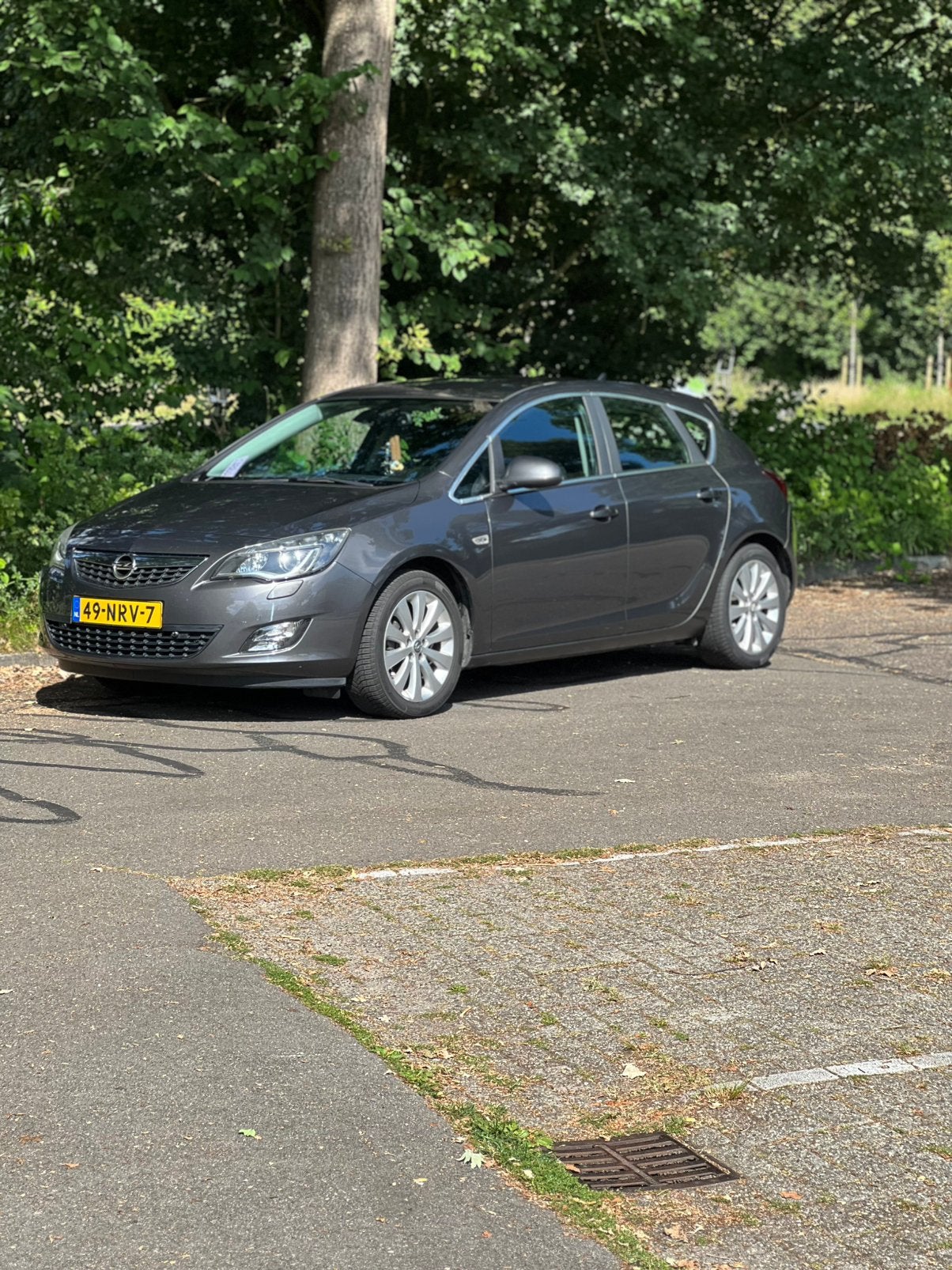Opel Astra 1.4 Turbo 88KW 5D 2010 Grijs, Auto's, Voorwielaandrijving, 680 kg, 4 cilinders, Elektronische parkeerrem