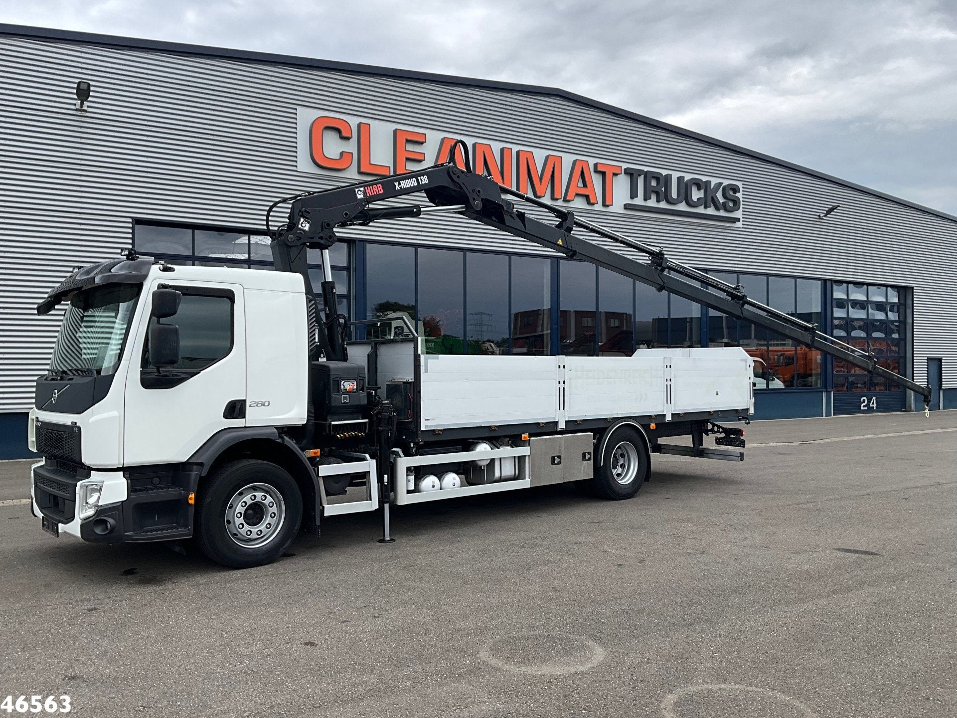 Volvo FE 280 Euro 6 Hiab 13 Tonmeter laadkraan Just 157.107, Auto's, Automaat, Achterwielaandrijving, Euro 6, 286 pk