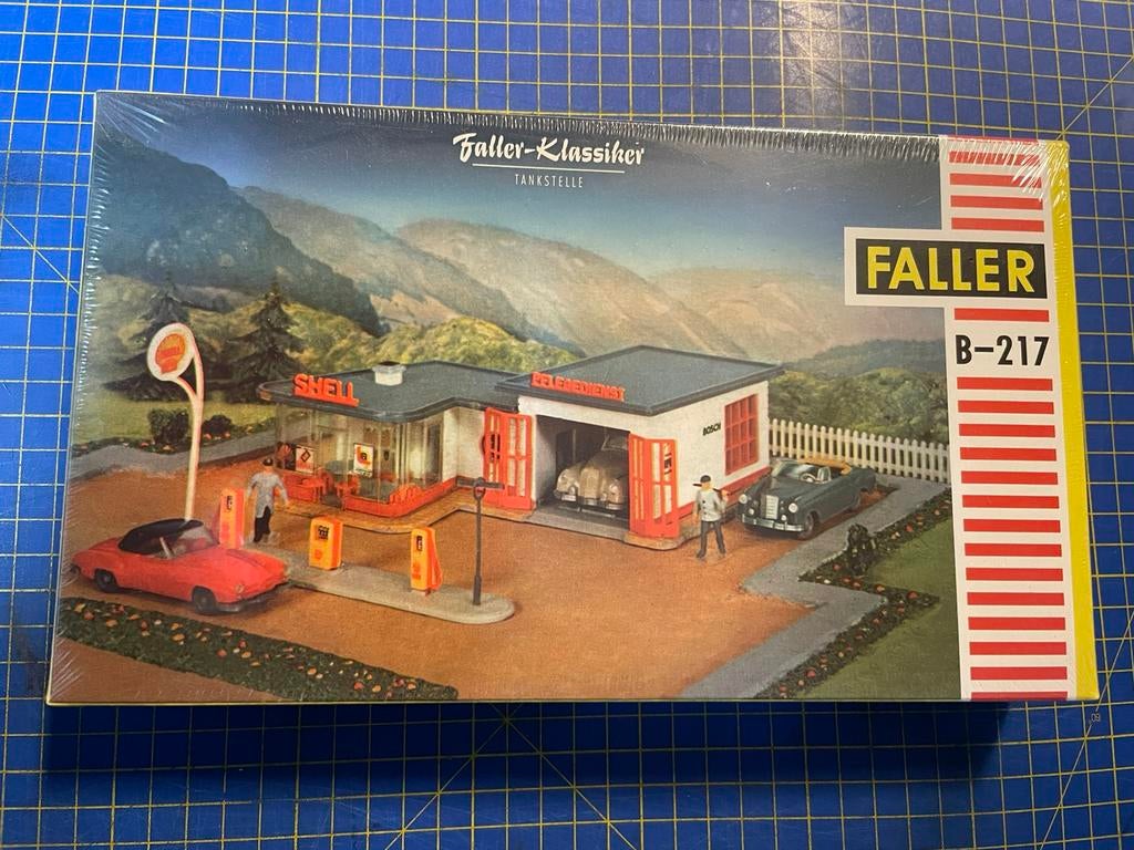Faller AMS B 217 HO schaal 1:87 Tankstation Nieuw Geseald, Hobby en Vrije tijd, Modeltreinen | H0, Overige merken, Gelijkstroom of Wisselstroom