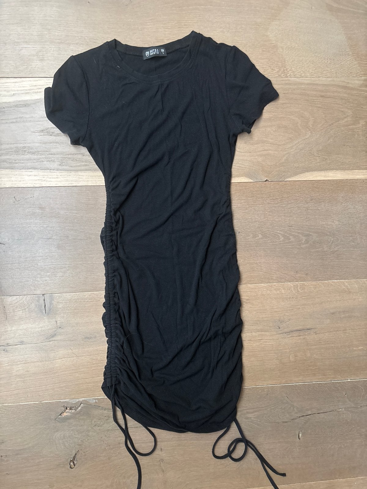 Zwart Guts & Gusto jurkje met trekkoord maat L, Kleding | Dames, Guts & Gusto, Zwart, Maat 42/44 (L), Ophalen of Verzenden