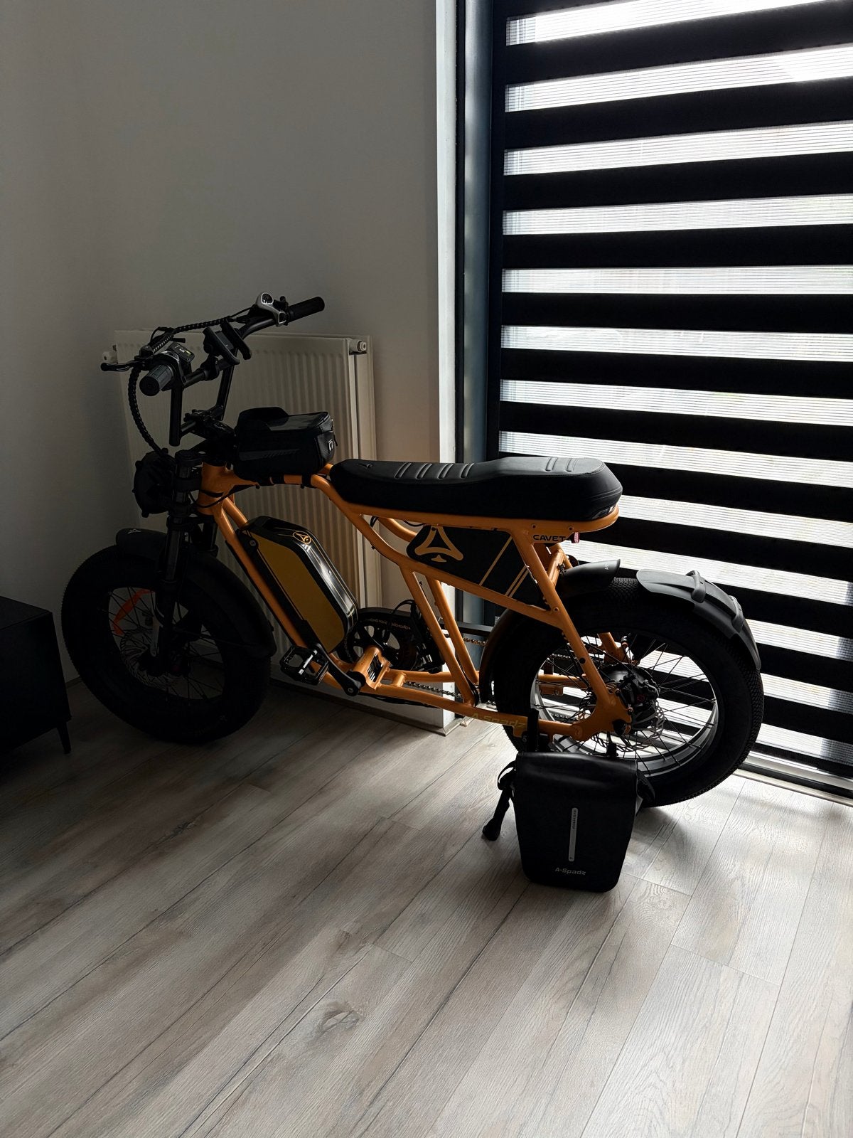 A-Spadz Cavet Air Fatbike, Fietsen en Brommers, Zo goed als nieuw, 50 km per accu of meer, 55 tot 59 cm, Ophalen