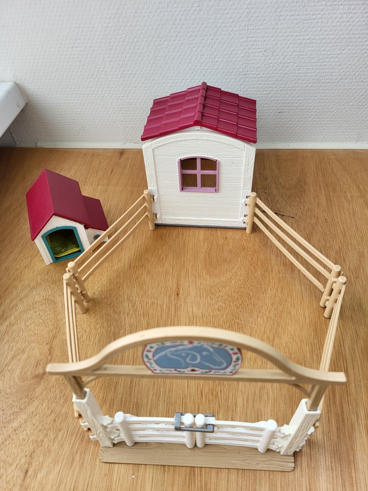 Schleich Paardbox met Omheining en extra's (42437), Ophalen of Verzenden, Jongen of Meisje
