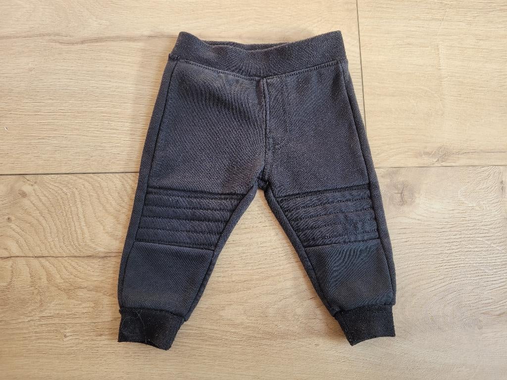 Zwarte joggingsbroek kniestukken voor kruipen mt 68 ~ CP3052, Kinderen en Baby's, Babykleding | Maat 68, Ophalen of Verzenden