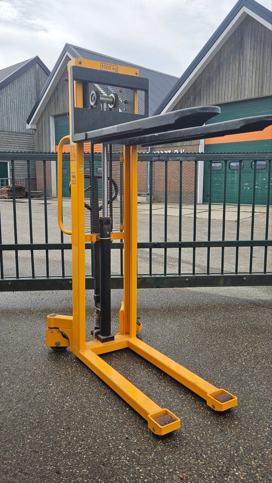 HUB-LIFT 1000 kg., Ophalen, Zo goed als nieuw