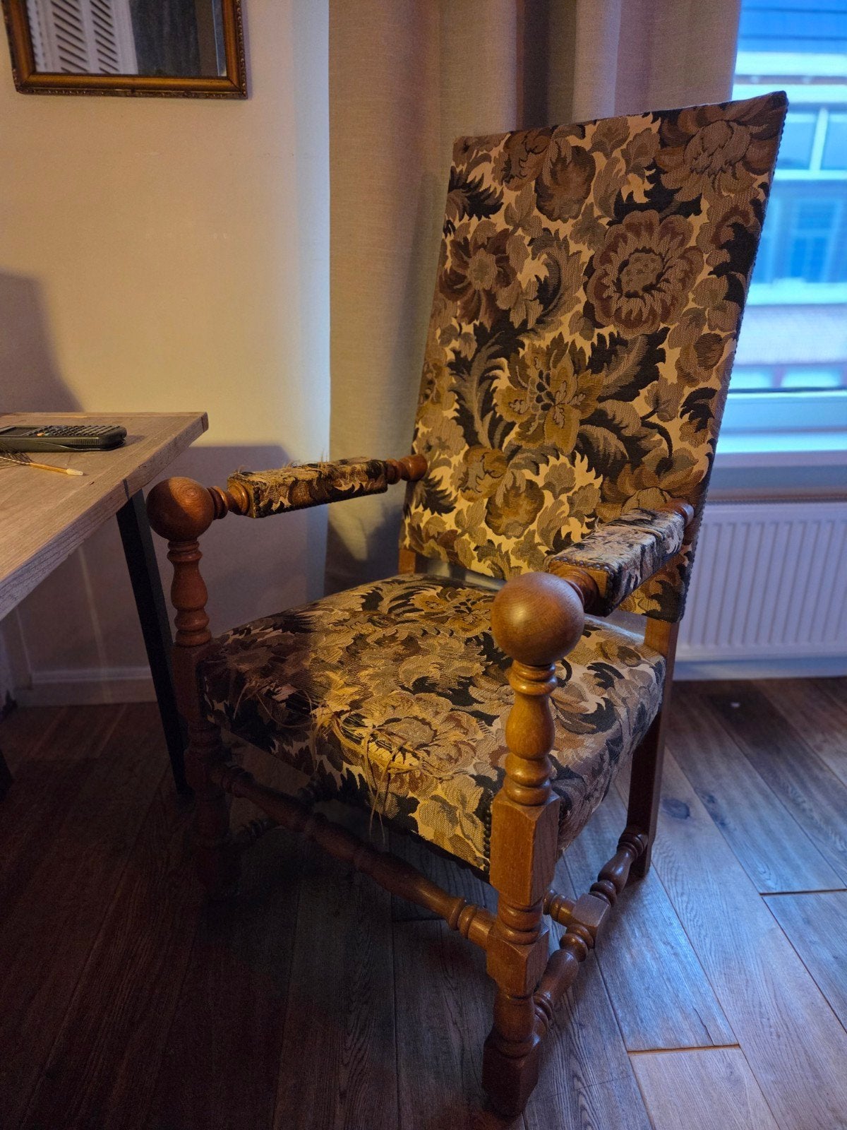 vintage zetel, stoel met bloem motief, Antiek en Kunst, Antiek | Meubels | Stoelen en Banken, Ophalen