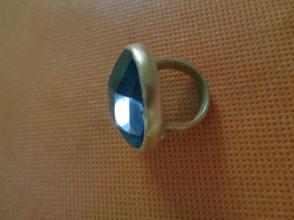 koperen ring met grote groen facet geslepen glazen steen, Sieraden, Tassen en Uiterlijk, Ringen, Overige materialen, Nieuw, Ophalen of Verzenden