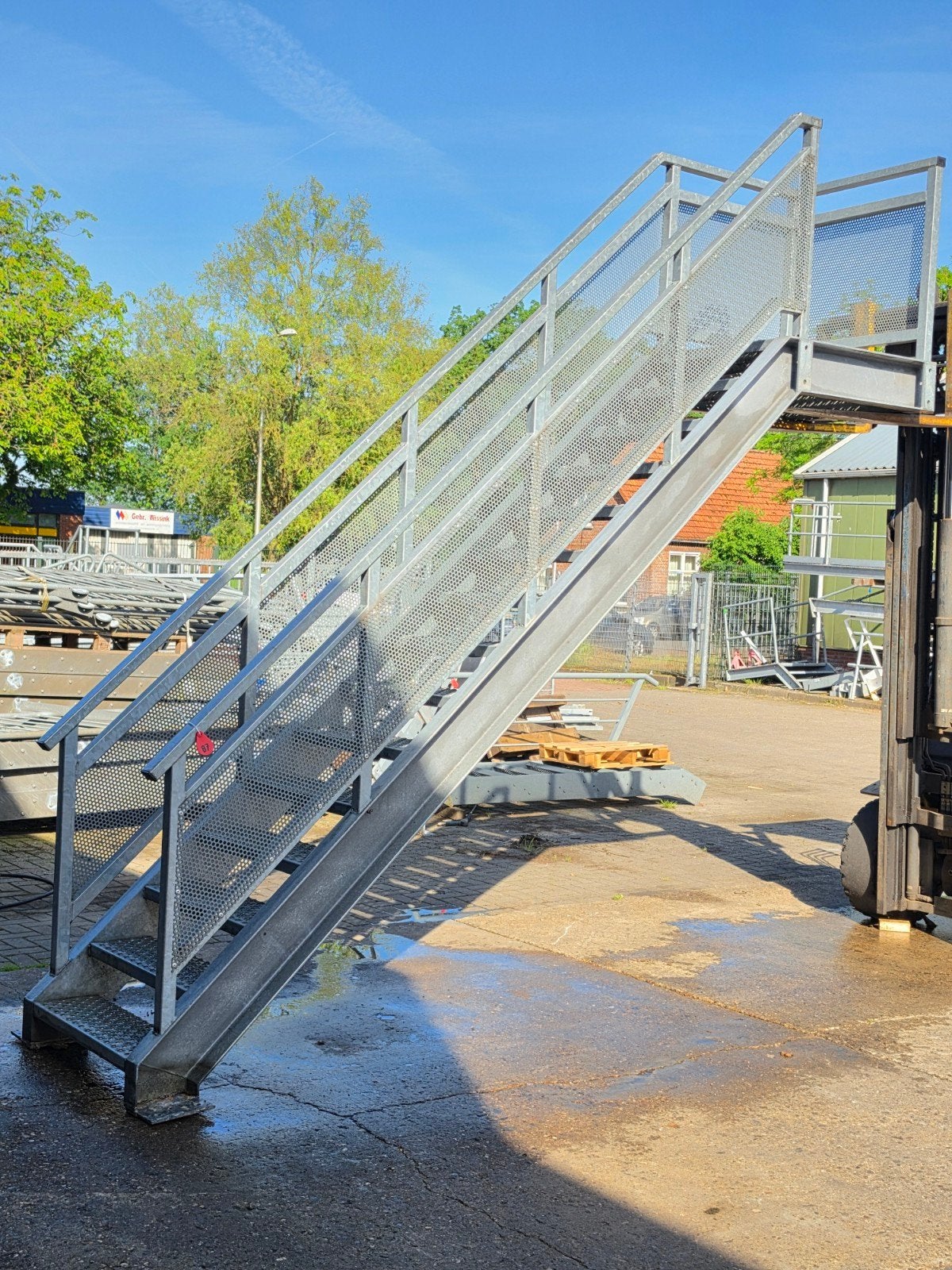 Stalen trap met bordes gegalv hoog 2,8mtr nor087, Ophalen, Zo goed als nieuw, 2 tot 4 meter