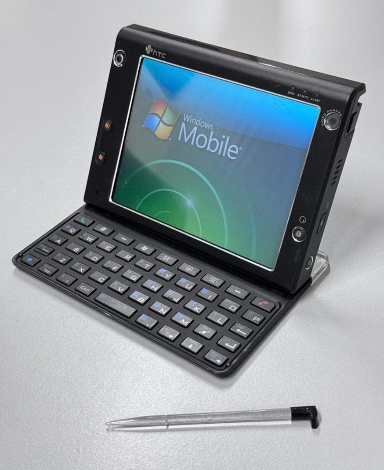 ZELDZAAM - HTC Advantage X7500 - Windows telefoon vintage, HTC, Zwart, Fysiek toetsenbord, Zo goed als nieuw