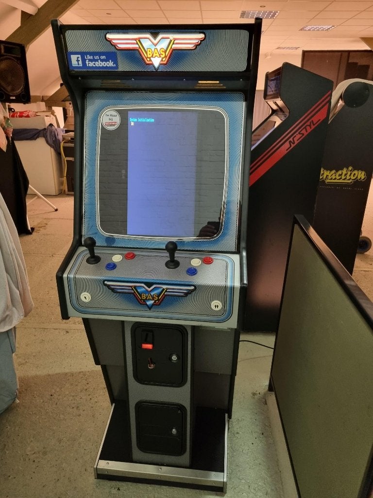 Te koop: Diverse Arcade videogames met 60 classic games, Ophalen, Zo goed als nieuw
