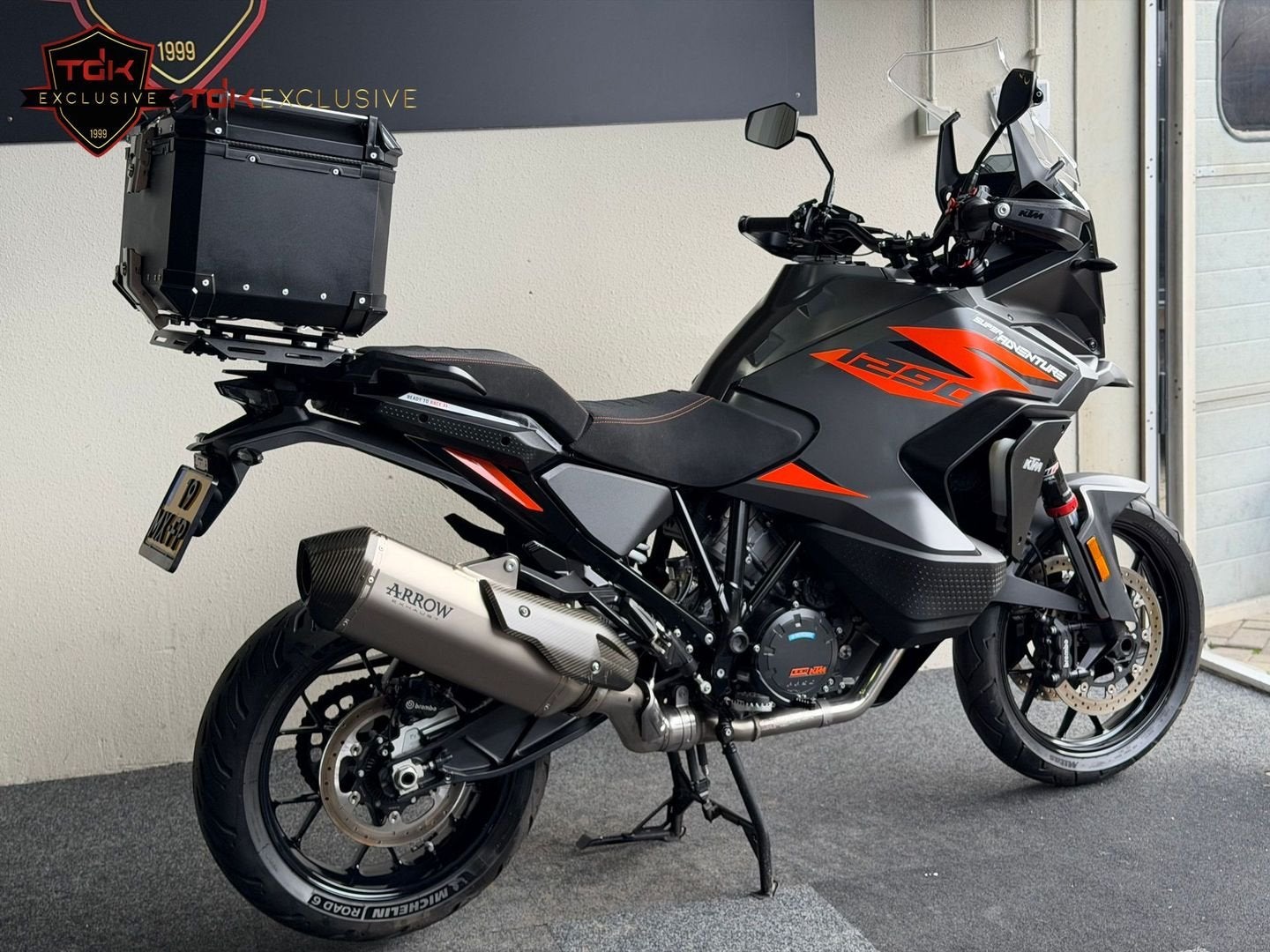 KTM 1290 SUPER ADVENTURE S ARROW BOMVOL! 2023 9.982 KM 1390, 2 cilinders, Motorrijbewijs A, Bedrijf, 1301 cc