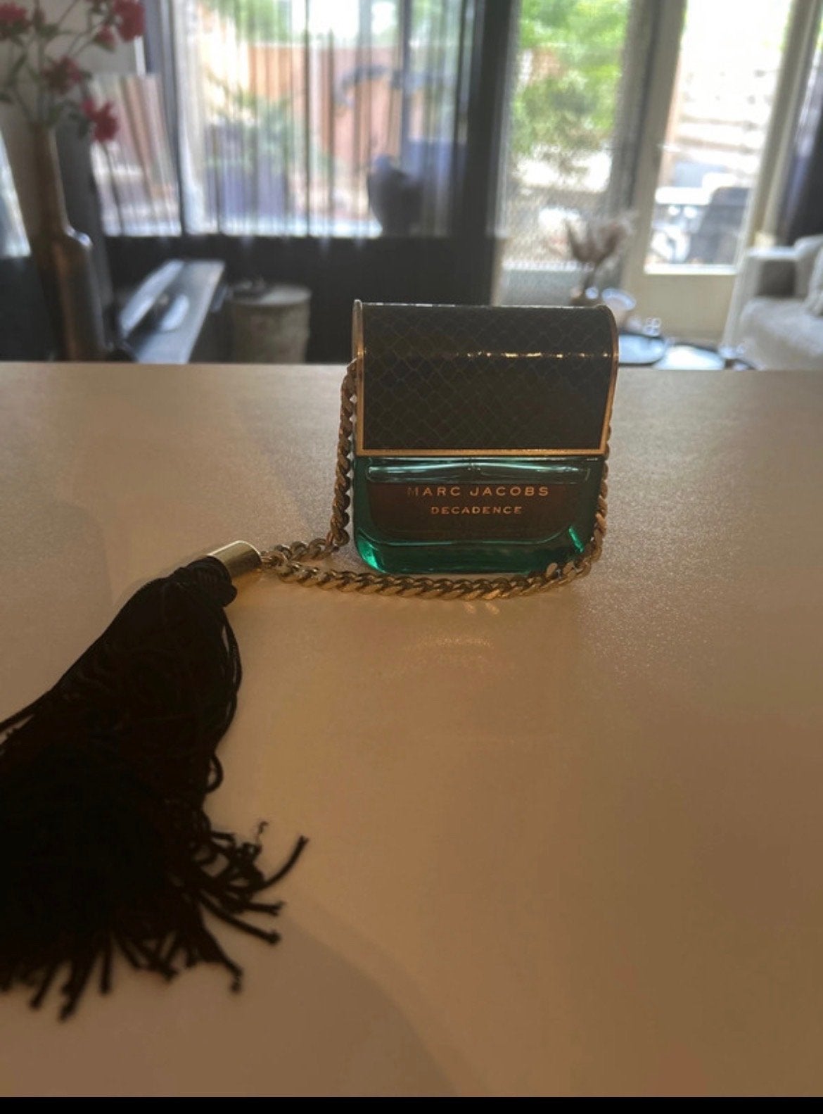 Marc Jacobs Decadence Eau de Parfum 50ml, Sieraden, Tassen en Uiterlijk, Uiterlijk | Parfum, Ophalen of Verzenden, Zo goed als nieuw