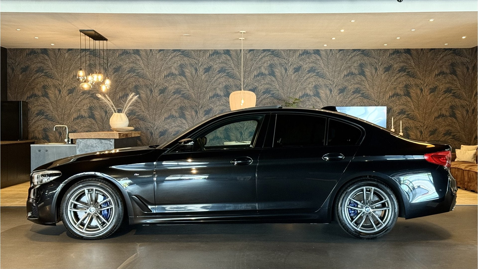 BMW 5 Serie 530d High Exe I Nappa Leder I ACC I Head-Up, Auto's, BMW, Achterwielaandrijving, Gebruikt, 2993 cc, 2000 kg