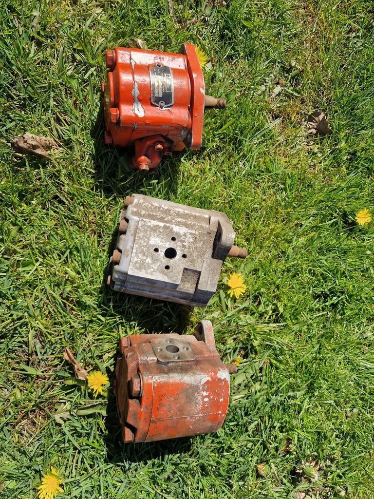 Diverse hydrauliek pompen, Ophalen