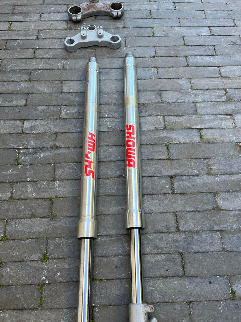 Showa upside down voorvork met kroonplaten, Ophalen, Gebruikt