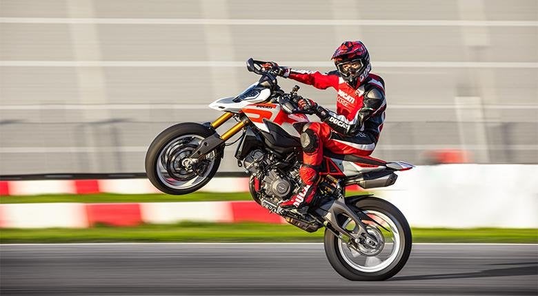 Ducati Hypermotard V2 SP, Motoren, Motoren | Ducati, Info@ducati.com, Ducati North Europe B.V., 890 cc, Maanweg 174
2516 AB  Den Haag, NL