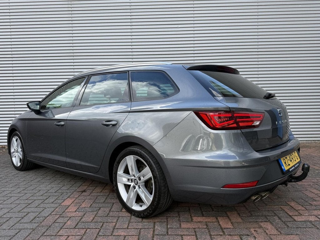 Seat Leon ST 1.4 Eco FR AUTOMAAT CARPLAY LED CRUISE PDC 2018, Auto's, Gebruikt, 4 cilinders, 150 pk, Leon