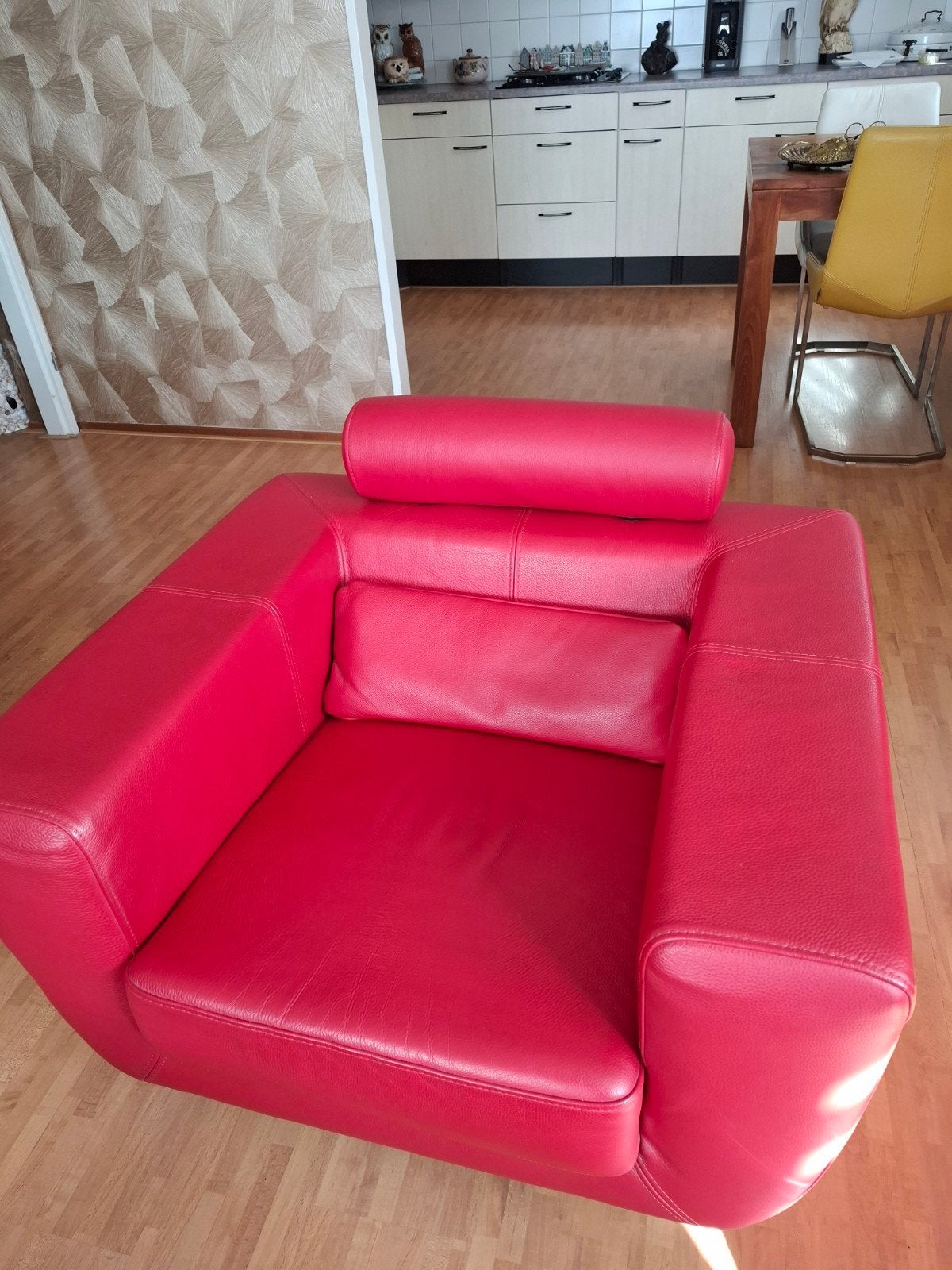 rode  kuka draaifauteuil, Ophalen, Zo goed als nieuw, 75 tot 100 cm, 50 tot 75 cm