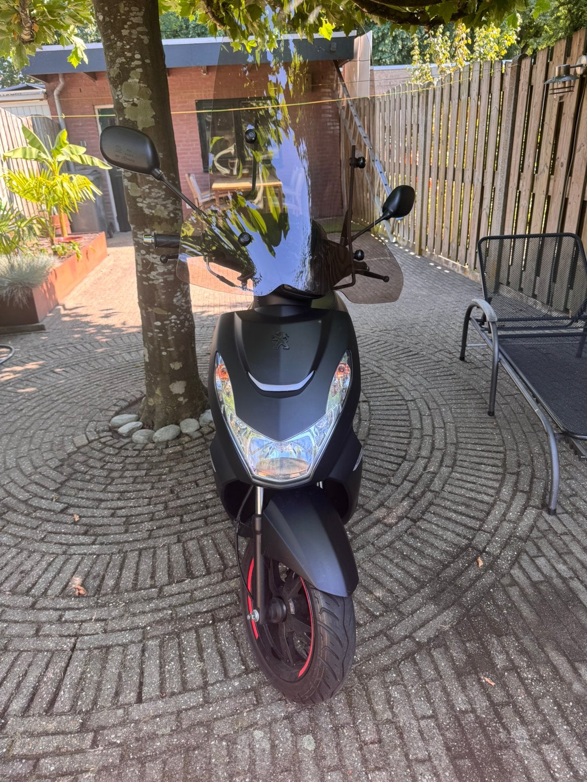Peugeot kisbee black edition 2020, Ophalen, Overige modellen, 49 cc, Zo goed als nieuw