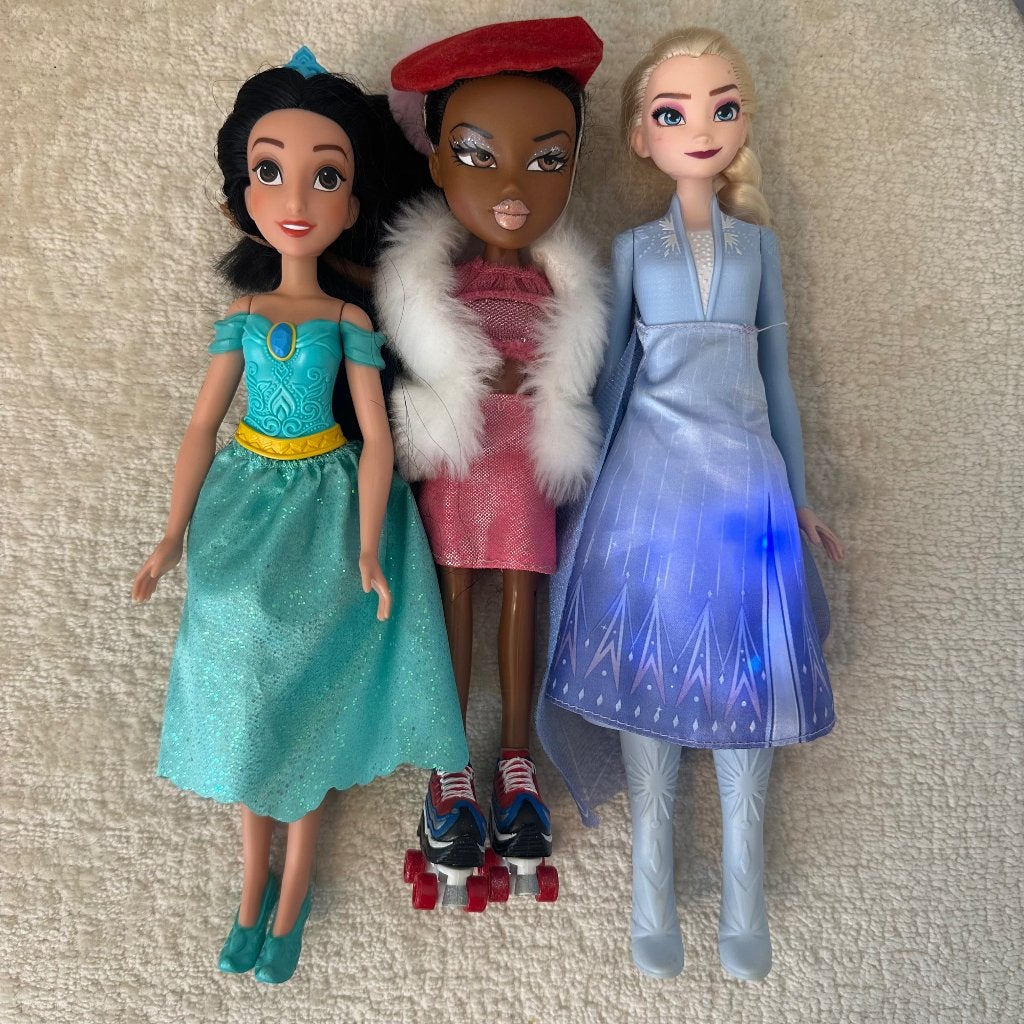 Modepoppenset: BRATZ op Rolschaatsen & Disney Frozen/Jasmine, Ophalen, Gebruikt, Overige typen
