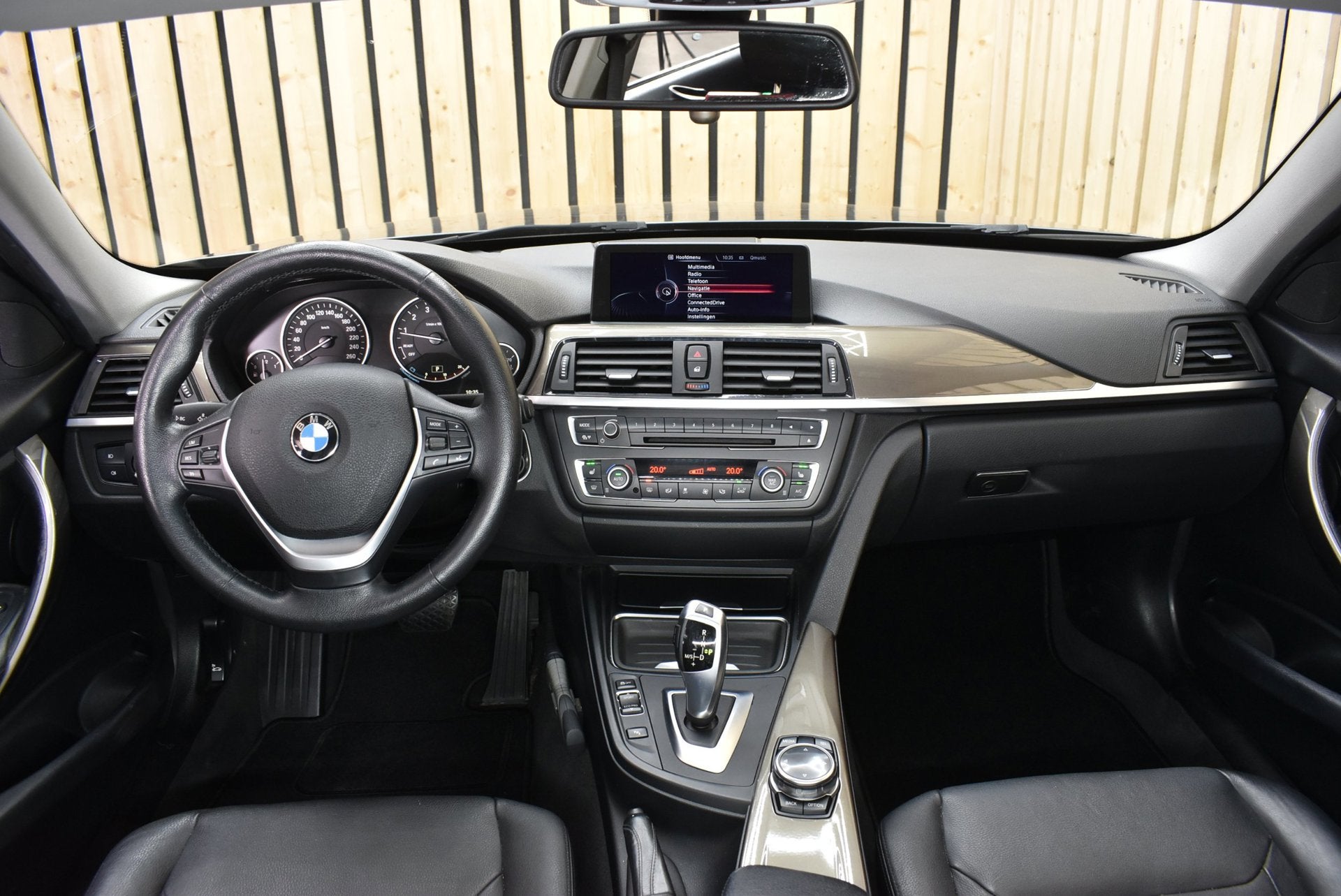 BMW 3-serie 316i High Executive 139dkm Leer Trekhaak 2e eig, Auto's, BMW, Automaat, Gebruikt, 4 cilinders, 3-Serie