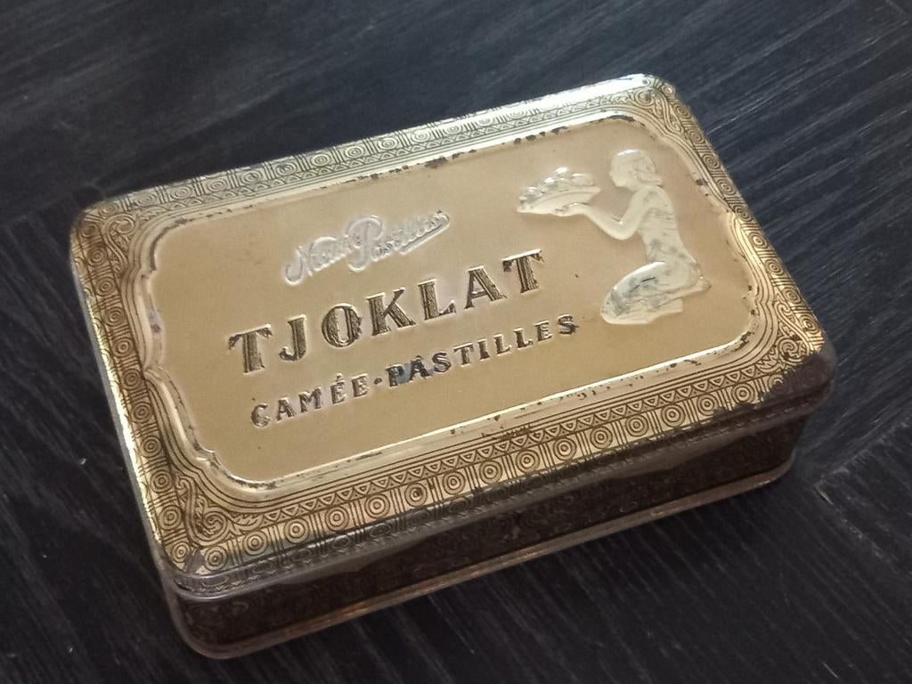Antieke Tjoklat Camee-Pastilles blikken doos, Ophalen of Verzenden