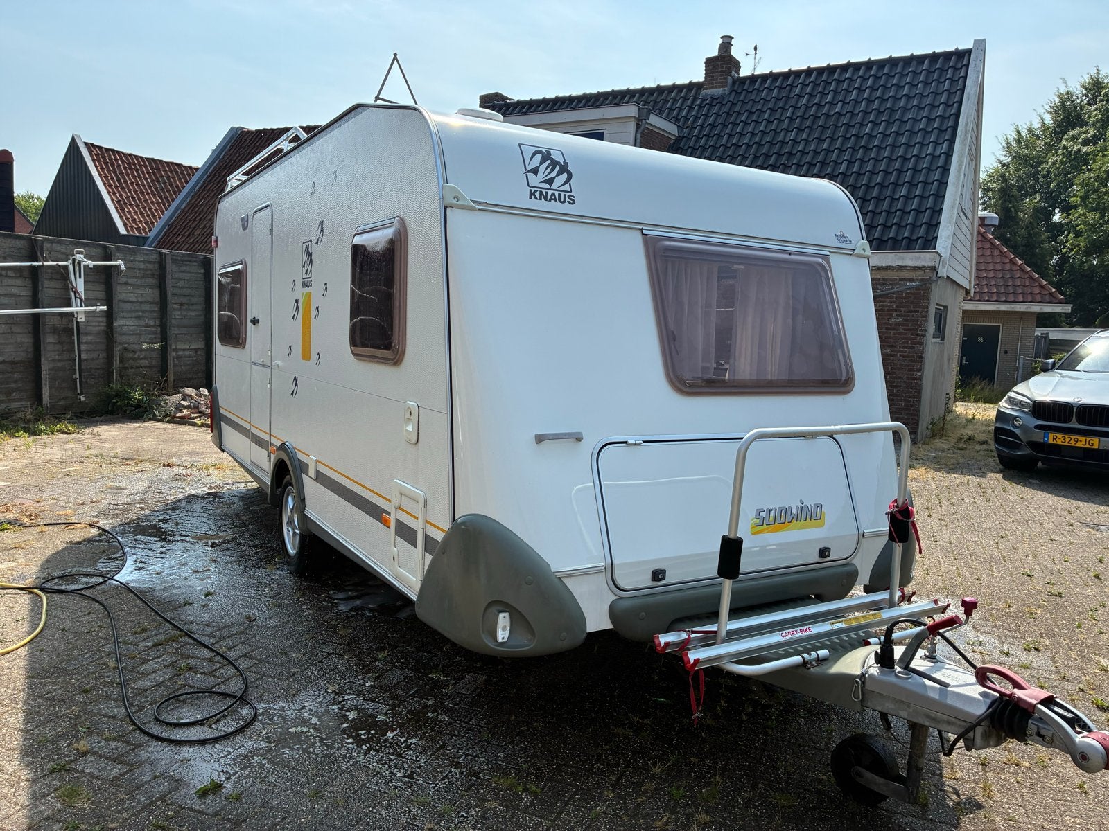 Knaus Sudwind 450 Tuf - Met voortent en luifel, Caravans en Kamperen, Caravans, Vast bed, Rondzit, Particulier, 5 tot 6 meter